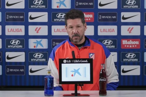 سيميوني يتحدث عن مقولة "سنصبح أبطالًا".. ولعنة يواجهها في ملعب برشلونة